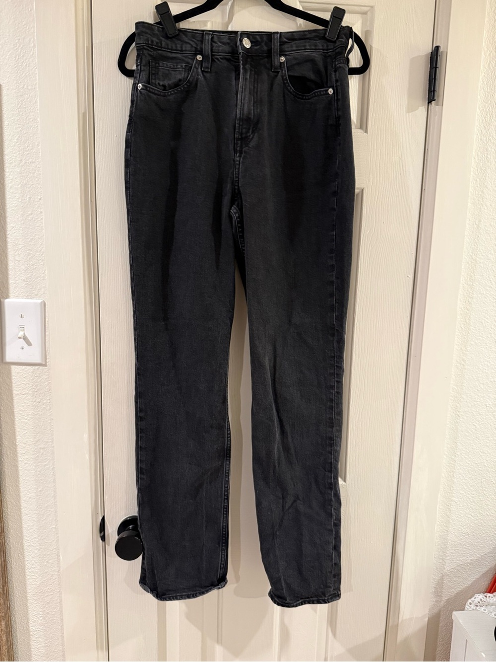 Classic Straight Leg Women's Jeans - Black